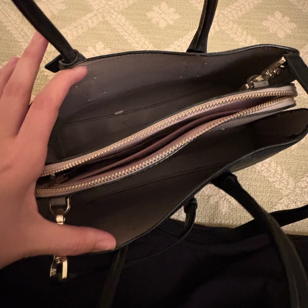 Kate Spade purse - Picture 7 of 9